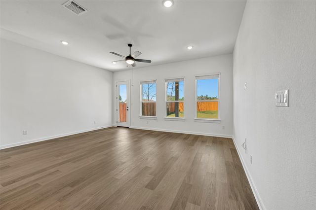 394 Bishop Wood RD, Dripping Springs, TX 78620