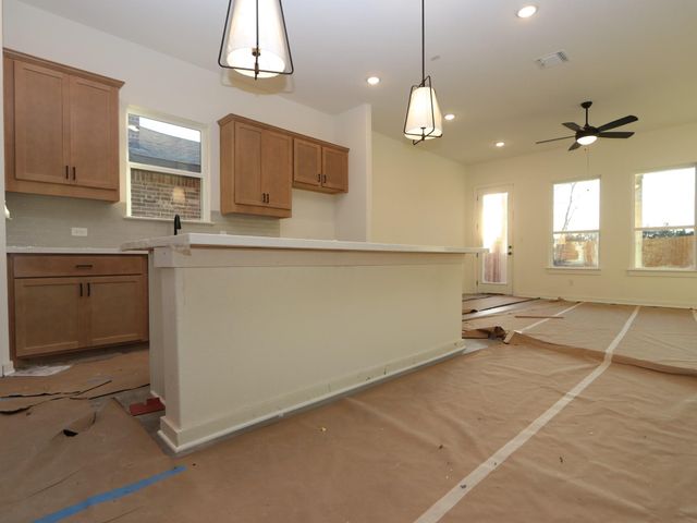 394 Bishop Wood RD, Dripping Springs, TX 78620