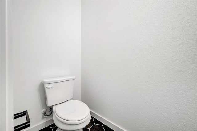 394 Bishop Wood RD, Dripping Springs, TX 78620