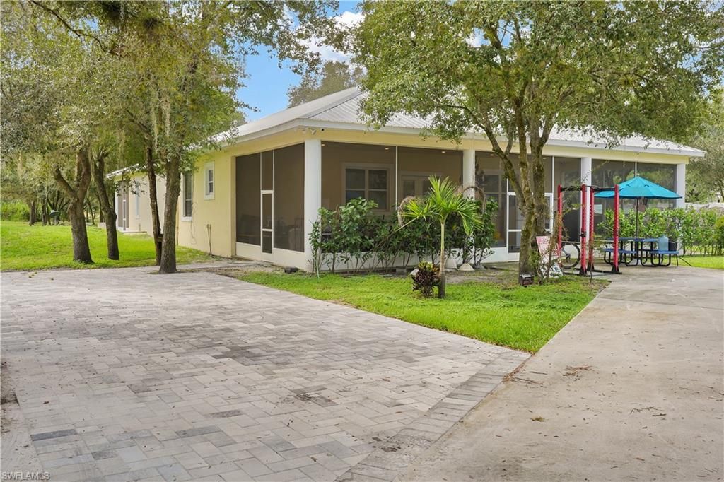 255 C RD, LABELLE, FL 33935 — photo 2