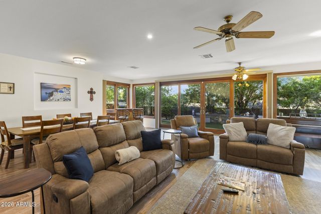 18574 N SUNRAY Court, Surprise, AZ 85374