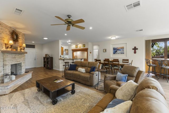 18574 N SUNRAY Court, Surprise, AZ 85374