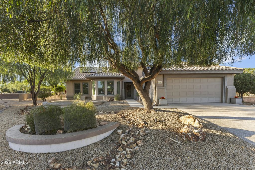 18574 N SUNRAY Court, Surprise, AZ 85374 — photo 2