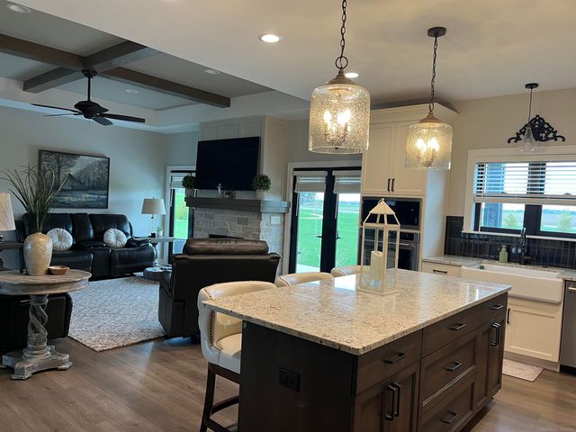 184 N Queens Creek Drive, Frankenmuth, MI 48734
