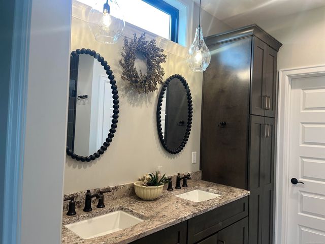 184 N Queens Creek Drive, Frankenmuth, MI 48734