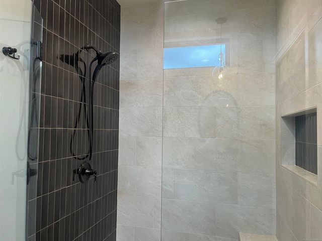 184 N Queens Creek Drive, Frankenmuth, MI 48734