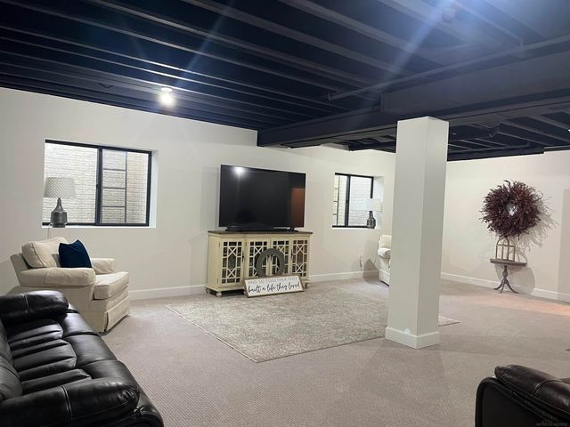 184 N Queens Creek Drive, Frankenmuth, MI 48734