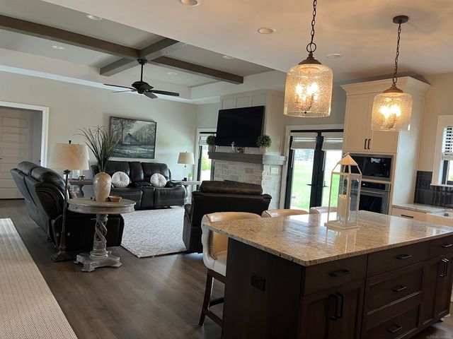 184 N Queens Creek Drive, Frankenmuth, MI 48734