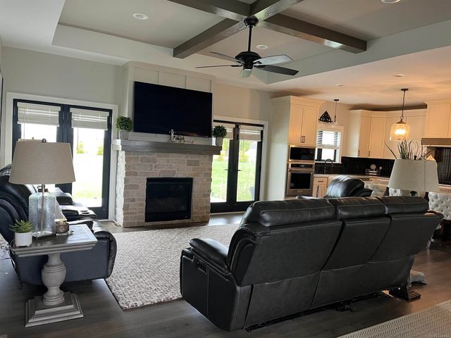 184 N Queens Creek Drive, Frankenmuth, MI 48734