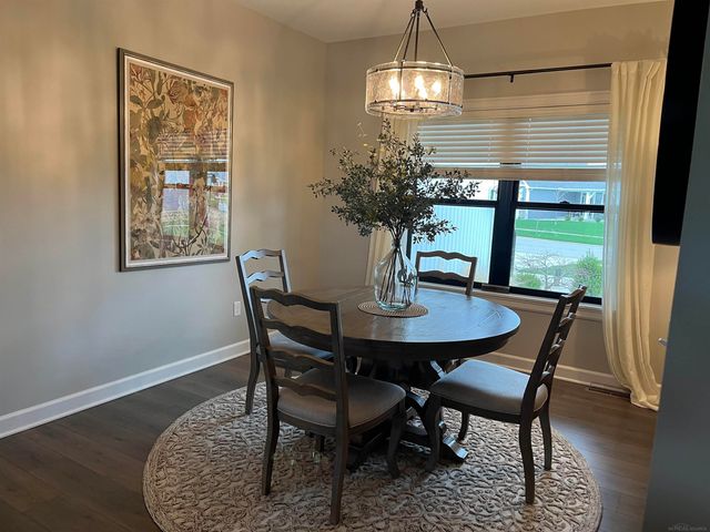 184 N Queens Creek Drive, Frankenmuth, MI 48734