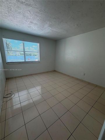 5501 NW 7th Street E204, Miami, FL 33126