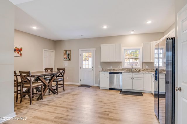 286 Elm Street, Saint James, NC 28461