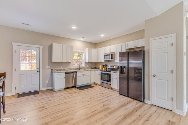 286 Elm Street, Saint James, NC 28461