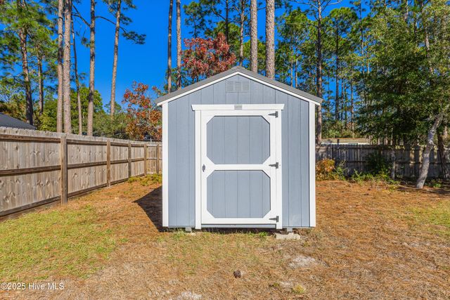 286 Elm Street, Saint James, NC 28461