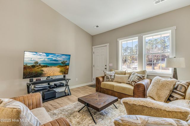 286 Elm Street, Saint James, NC 28461