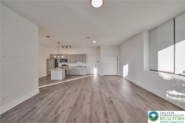 10 West Goepp Street 207, Bethlehem City, PA 18018