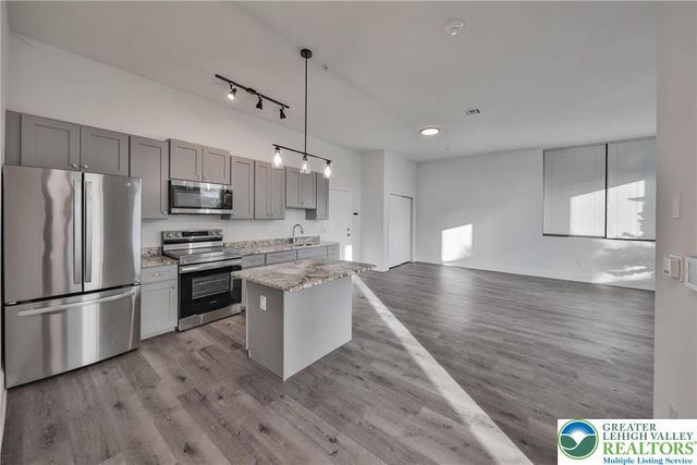 10 West Goepp Street 207, Bethlehem City, PA 18018