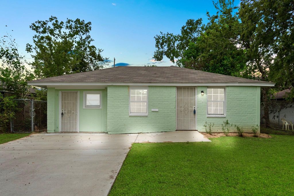 3031 Friar Point Road, Houston, TX 77051