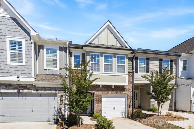 1407 Crest Creek Court, Clover, SC 29710