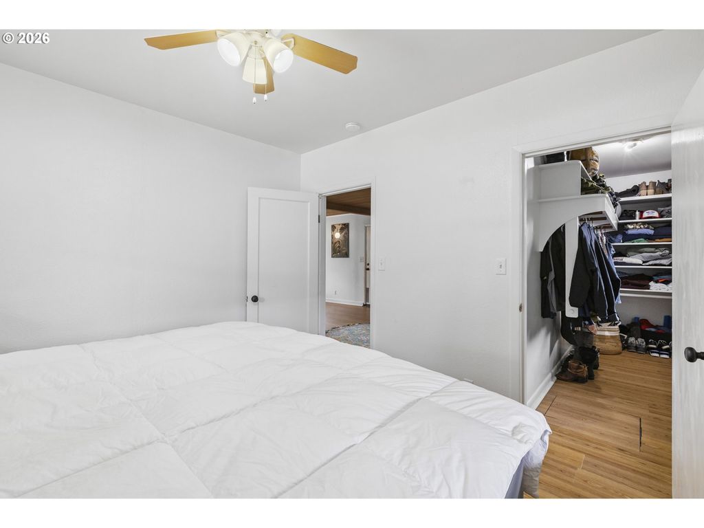 Image 14 of property listing at 609 4TH St, Dayton, OR 97114