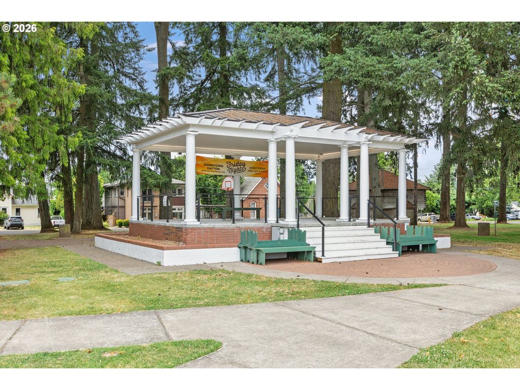 Image 33 of property listing at 609 4TH St, Dayton, OR 97114