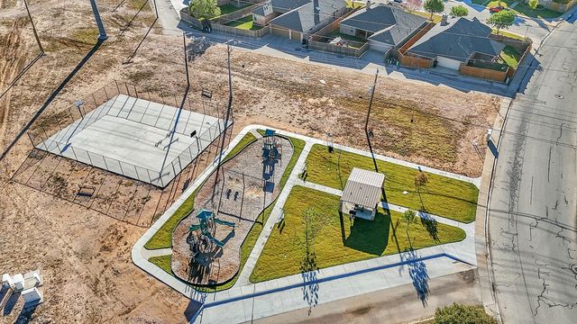 7612 Canterbury Dr, Odessa, TX 79765