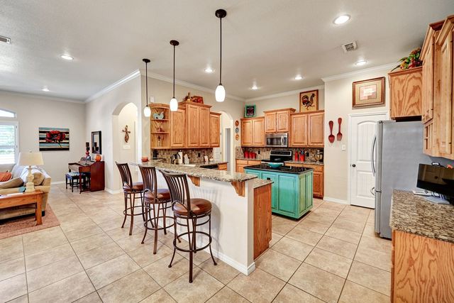 7612 Canterbury Dr, Odessa, TX 79765