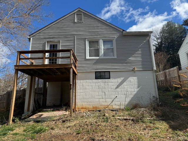 400 Arlington Street, Lynchburg, VA 24503