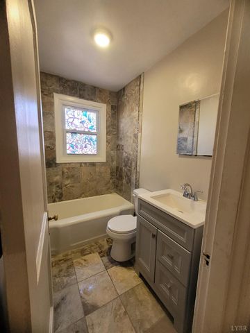 400 Arlington Street, Lynchburg, VA 24503