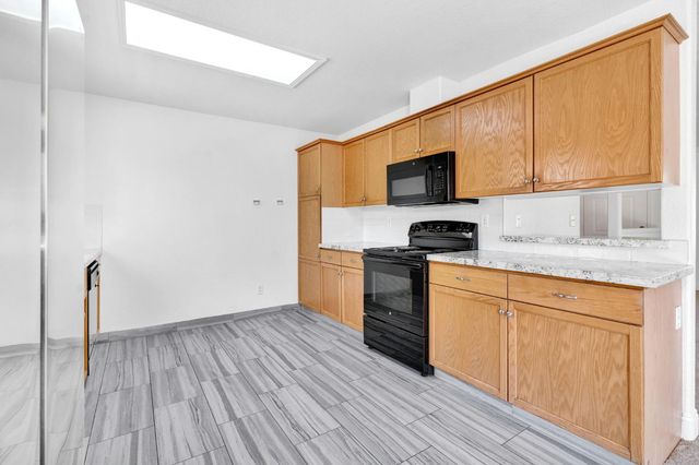 6311 N Cornelia Avenue, Fresno, CA 93722