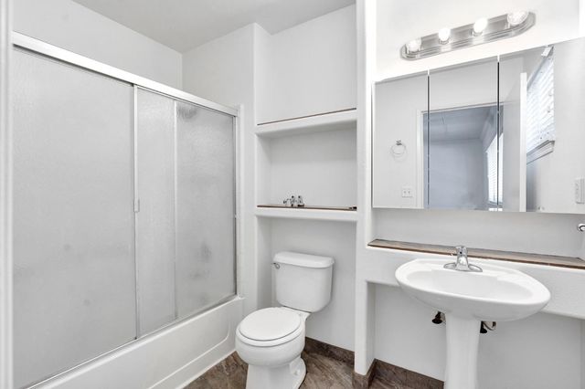 6311 N Cornelia Avenue, Fresno, CA 93722