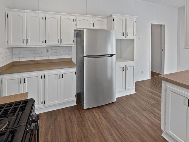 253 E Scarlet Oak Drive, Coopersville, MI 49404