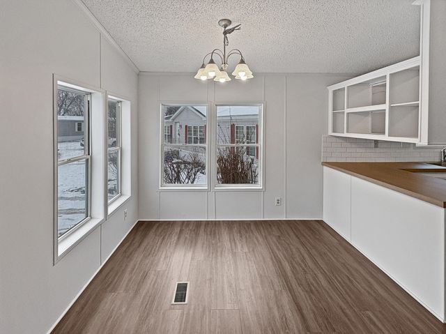 253 E Scarlet Oak Drive, Coopersville, MI 49404