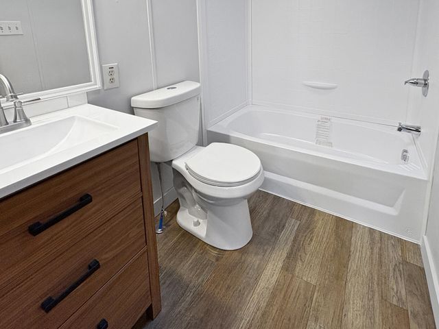 253 E Scarlet Oak Drive, Coopersville, MI 49404