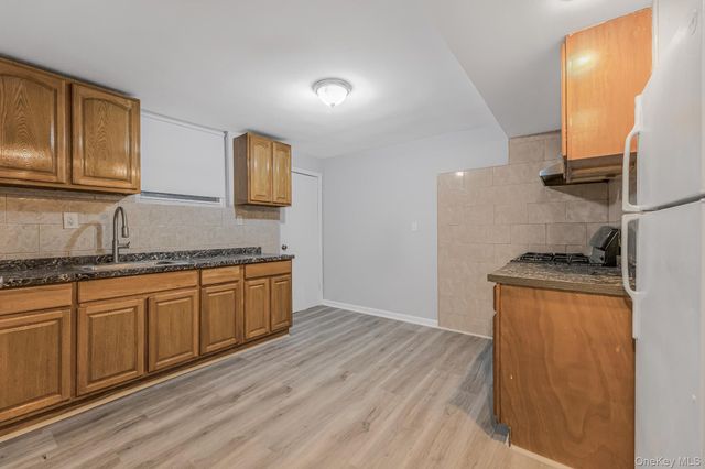 95 Palisade Avenue, Yonkers, NY 10701