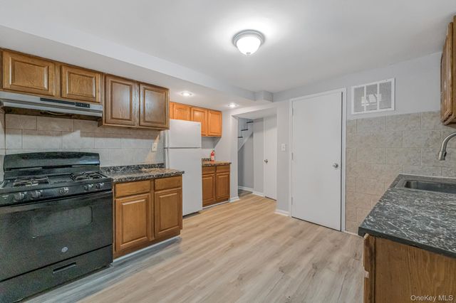 95 Palisade Avenue, Yonkers, NY 10701