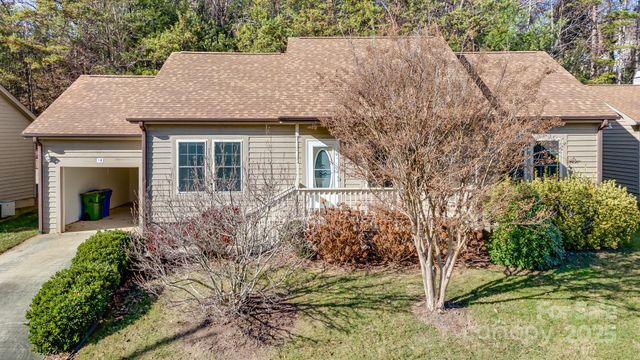 1 Hedgerose Court B, Asheville, NC 28805
