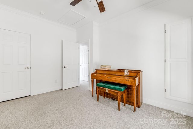 1 Hedgerose Court B, Asheville, NC 28805