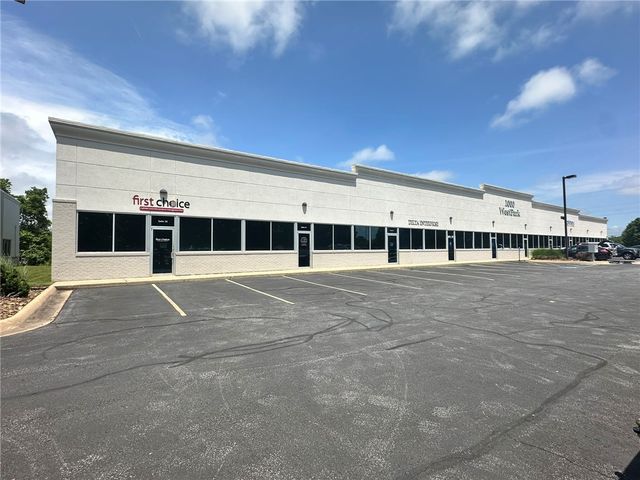 1000 SW Westpark Drive 18, Bentonville, AR 72712