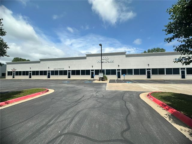 1000 SW Westpark Drive 18, Bentonville, AR 72712