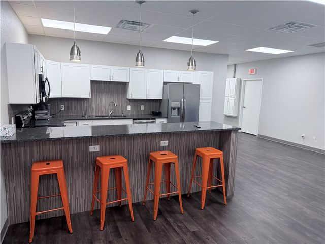 1000 SW Westpark Drive 18, Bentonville, AR 72712