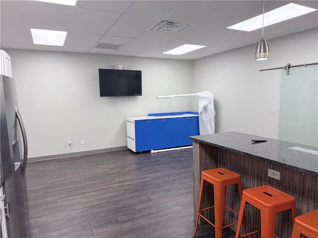 1000 SW Westpark Drive 18, Bentonville, AR 72712