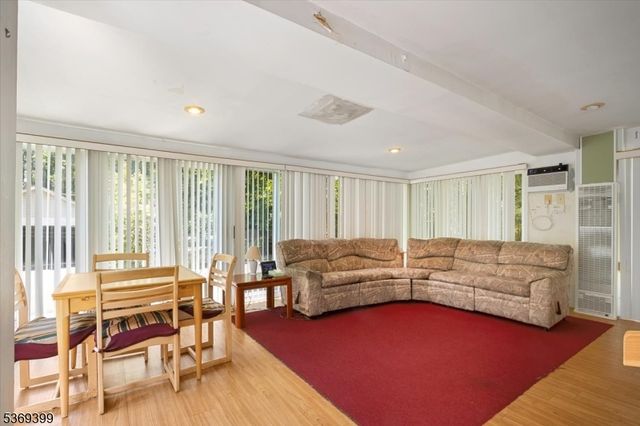 25 Cedar Ave, Montclair Twp., NJ 07042