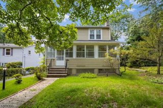 25 Cedar Ave, Montclair Twp., NJ 07042