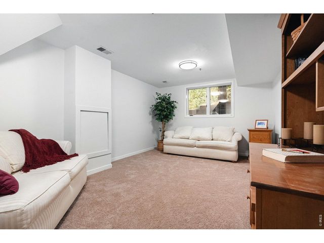 553 Pearl St, Boulder, CO 80302