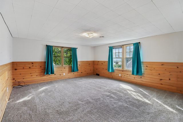 1924 2nd Street, Perry, IA 50220