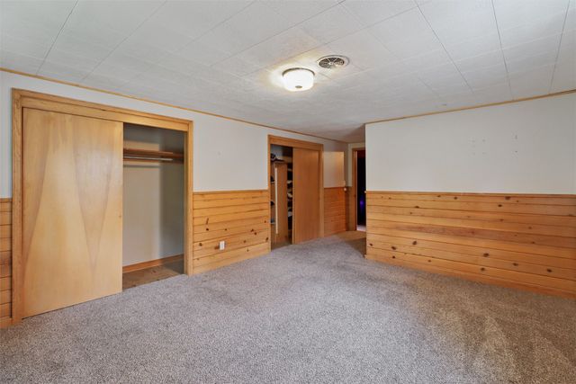 1924 2nd Street, Perry, IA 50220