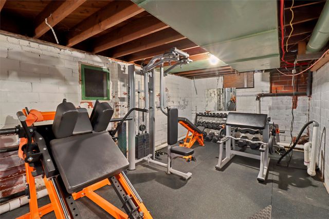 1924 2nd Street, Perry, IA 50220