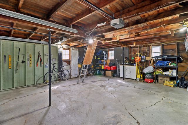 1924 2nd Street, Perry, IA 50220