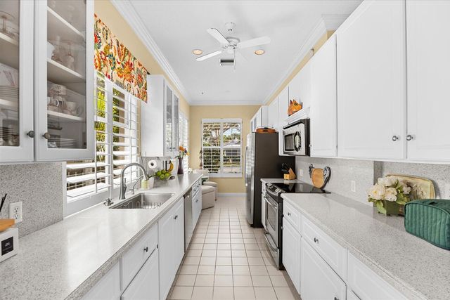 2856 SW Brighton Way, Palm City, FL 34990